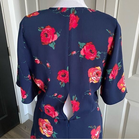 Aritzia Brand Babaton Navy Floral Wrap Flutter Sleeve High-Low Dress Size 4 - Picture 6 of 13